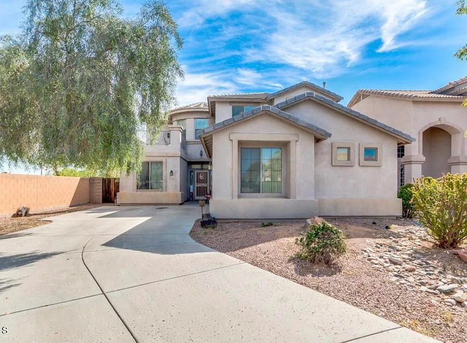 12159 N 149th Dr