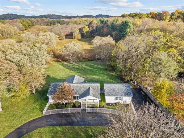 7966 Ridge Rd, Natrona Heights, PA 15065