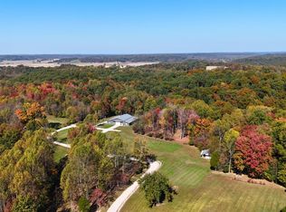 14495 Dover Hill Rd, Loogootee, IN 47553