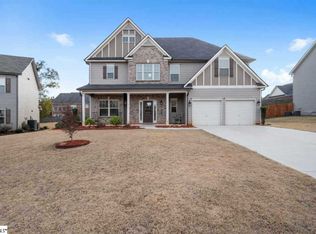 882 Ashmont Ln, Boiling Springs, SC 29316