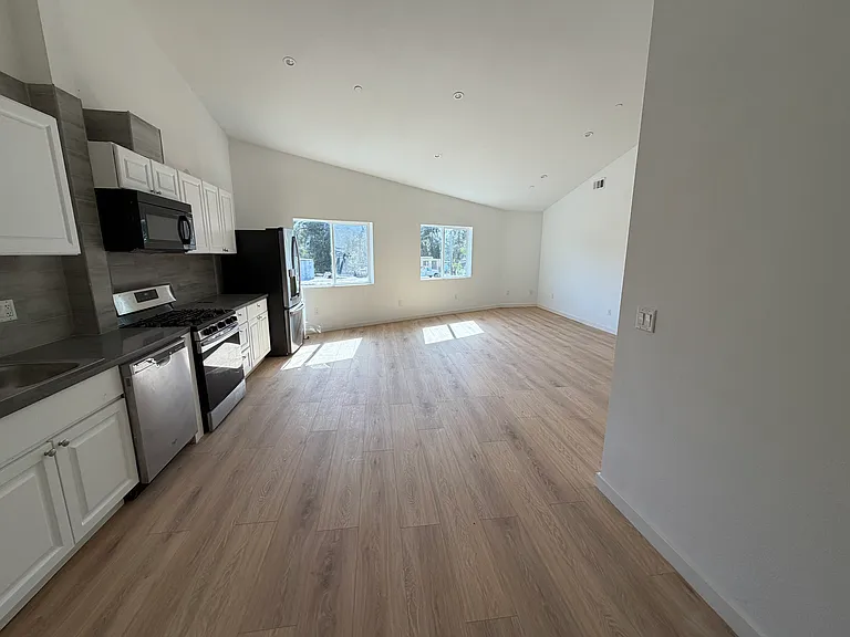 4500 Arch St #4530 — Photo 6