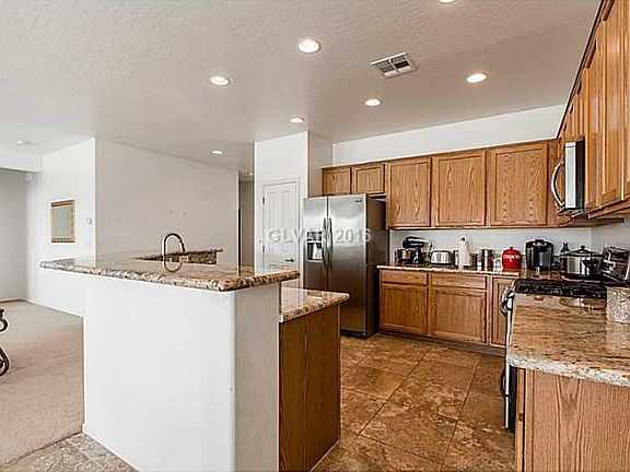 5th image of 2709 Willow Wren Dr