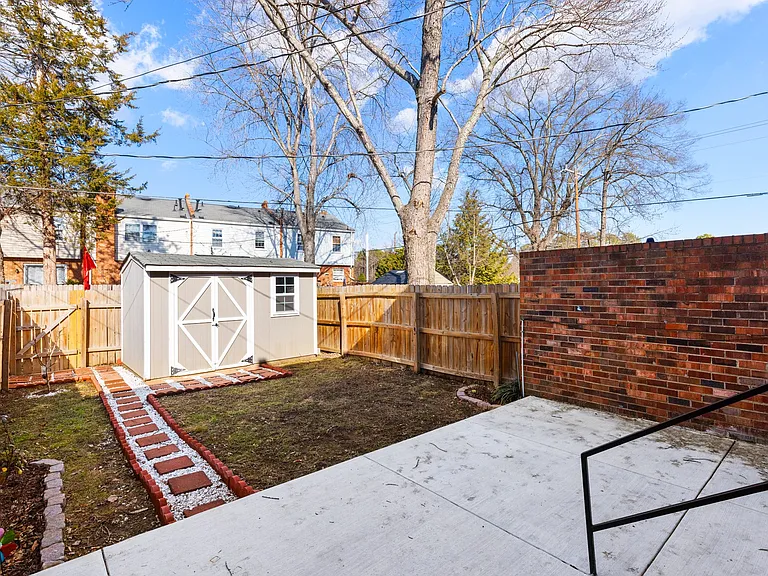 2248 Brightmoor Ct — Photo 32