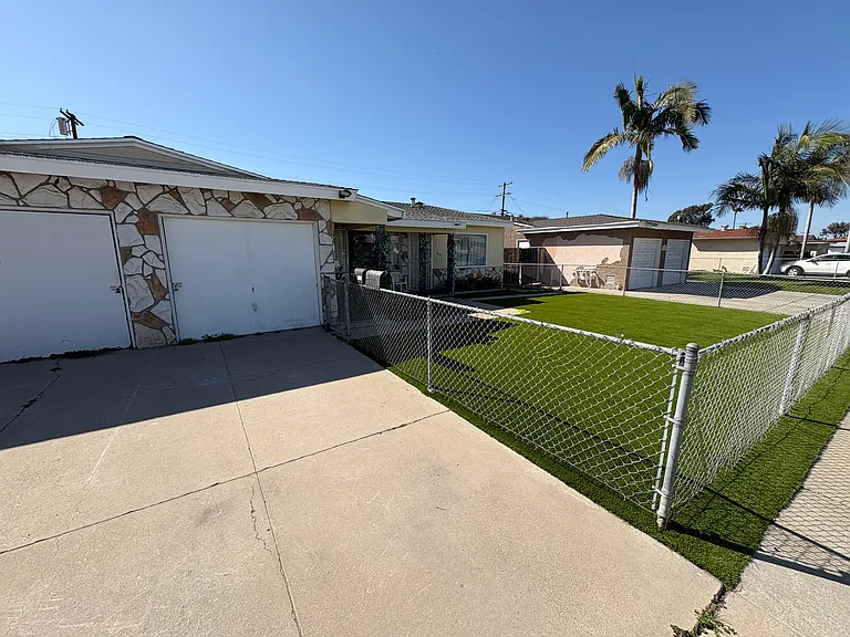 766 Jefferson Ave #A — Photo 21