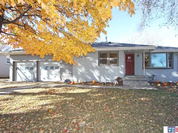 2831 S 47th St, Lincoln, NE 68506