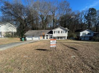 667 Rae Dr, Lawrenceville, GA 30044