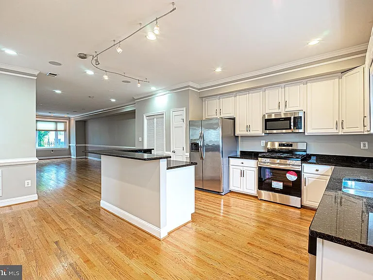 1535 Gales St NE — Photo 5