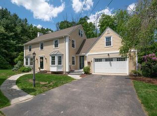 1 Barry Rd, Worcester, MA 01609