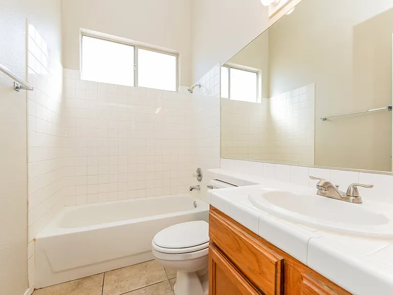 607 Park Landing Ct — Photo 14