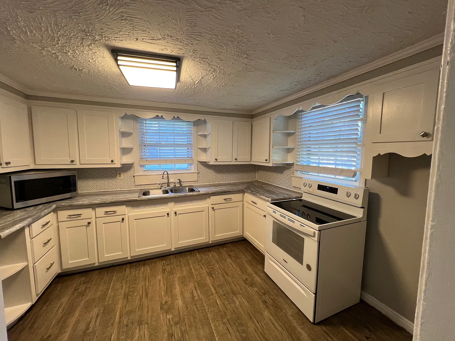 2 bed, 1260 sqft, $1,495 — Photo 3