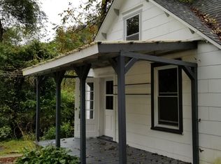 108 Lock Ln, East Stroudsburg, PA 18301