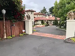 725 Hamilton Ln — Photo 25
