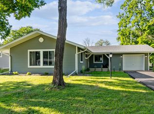 909 Girard St, Hudson, WI 54016