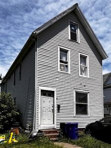 946 W 17th St, Erie, PA, 16502
