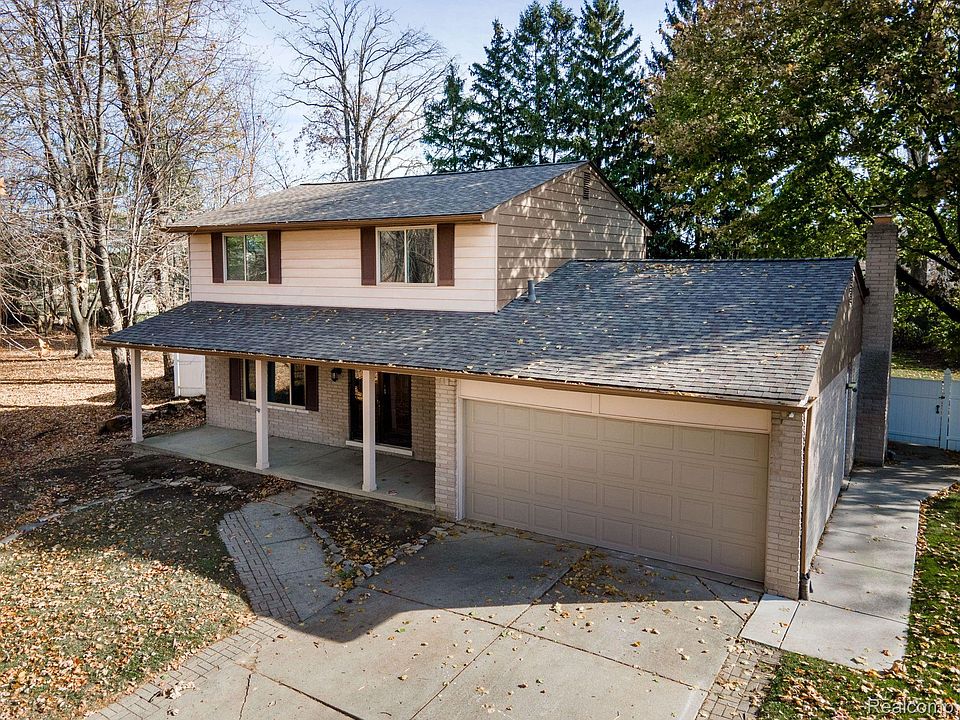 1st image of 42362 Niagara Dr