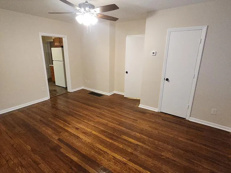 1347 College Park — Photo 4