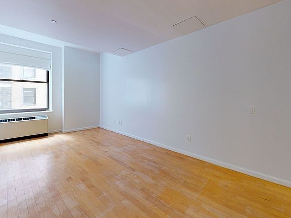 5th image of 20 West St #14FF