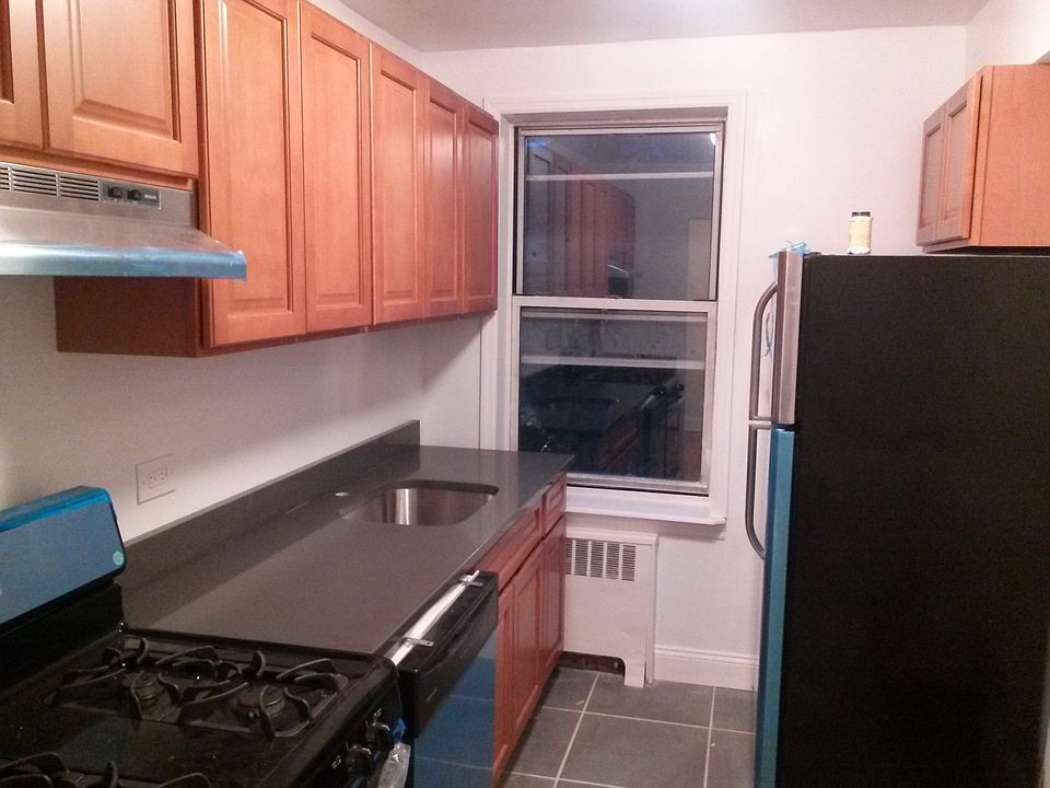 1st image of 3335 76th St #2E