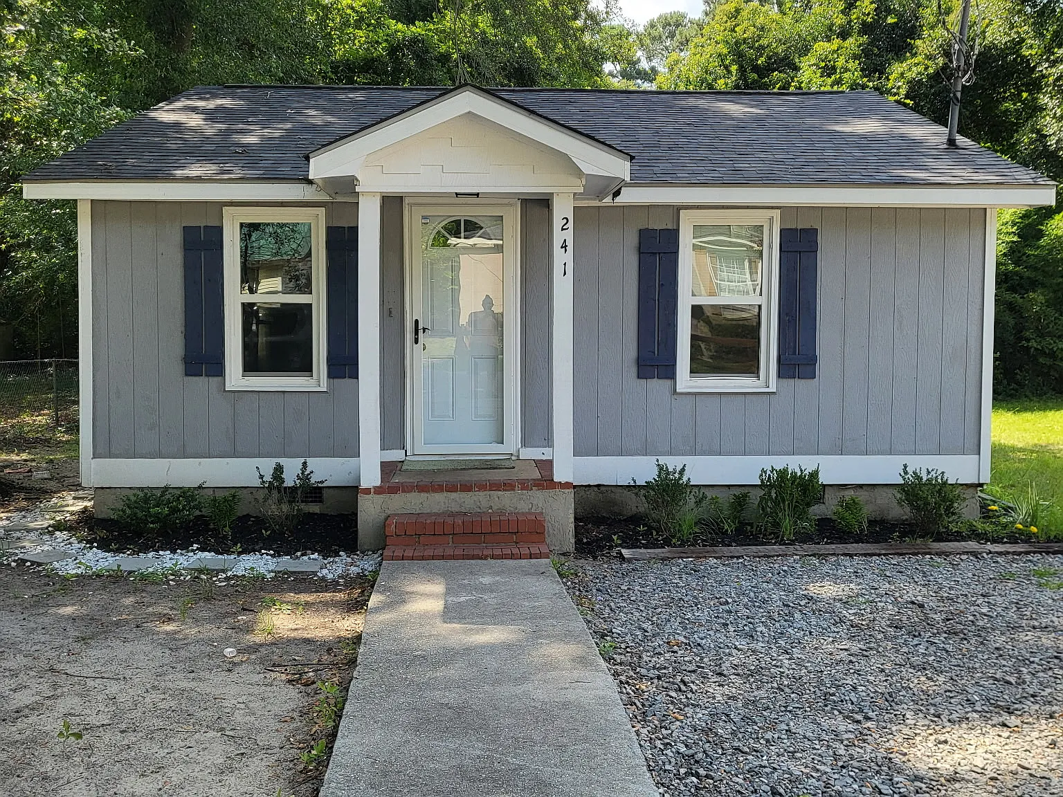 241 Cherokee — Photo 3