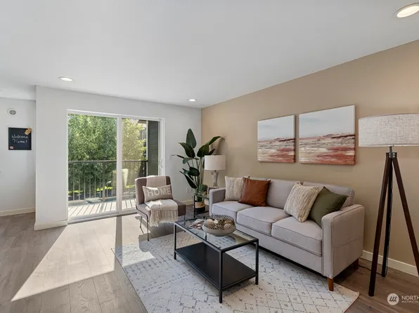 14128 NE 181st Place #K302, Woodinville, WA 98072