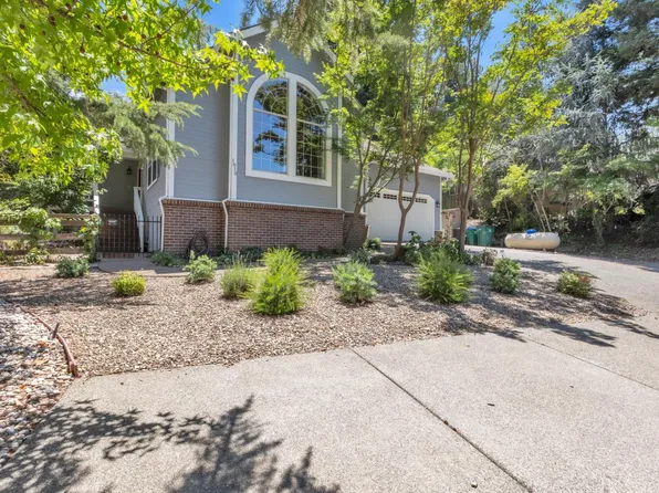 1810 American River Trl, Cool, CA 95614
