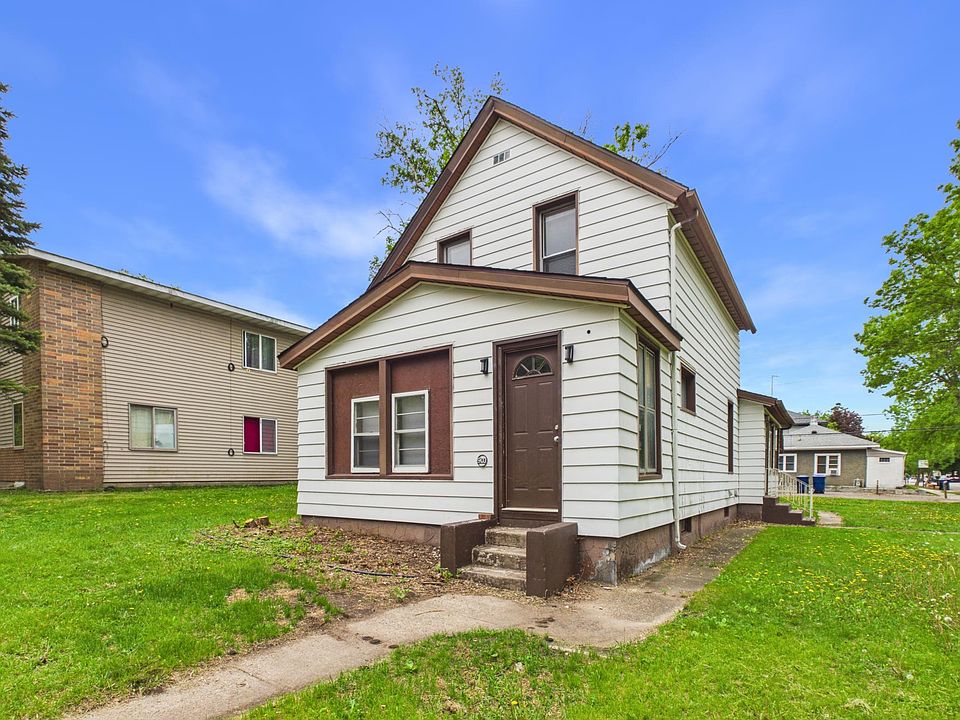 1st image of 903 8th Ave S