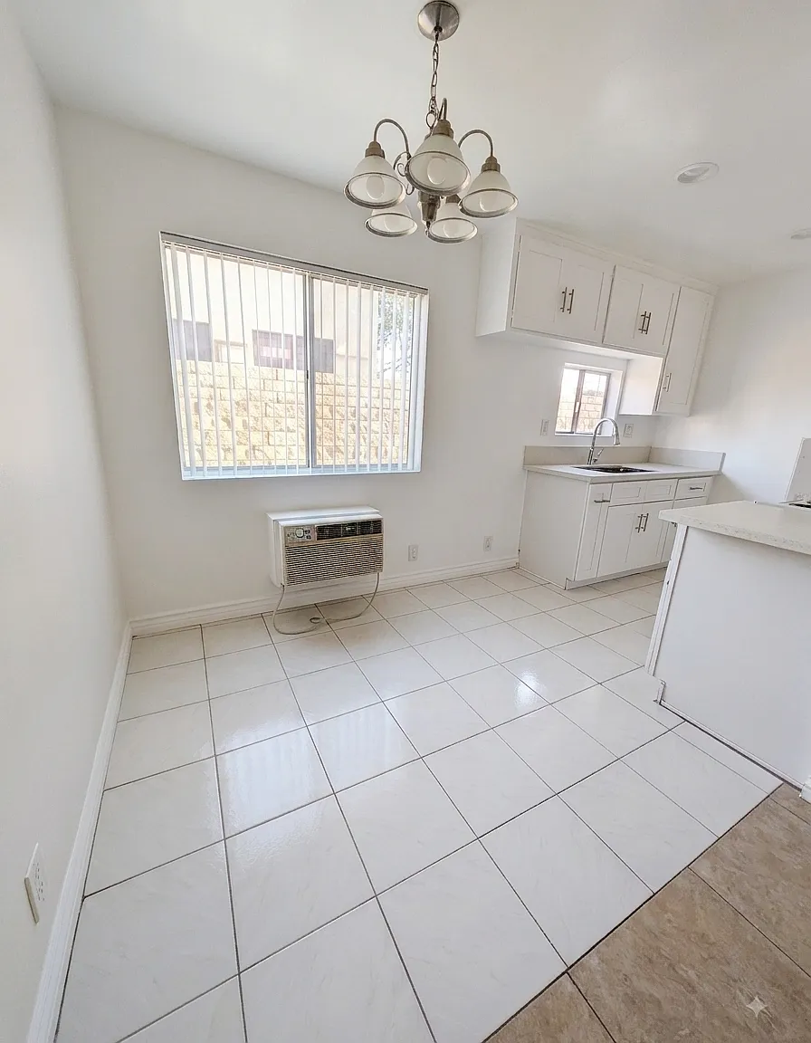 2 bed, 800 sqft, $2,195 — Photo 3