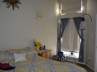 86 Carriage Crossing Ln, Middletown, CT 06457