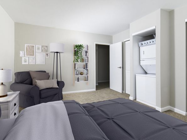 Holly Court | 601 W Holly Ave, Pitman, NJ