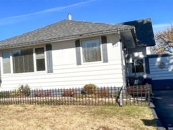 312 10th AVENUE W, Melville, SK S0A 2P0