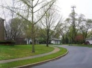 11 Downing St, Cherry Hill, NJ 08003