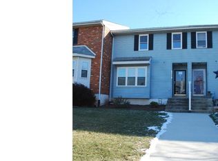 164 E Green Valley Cir, Newark, DE 19711