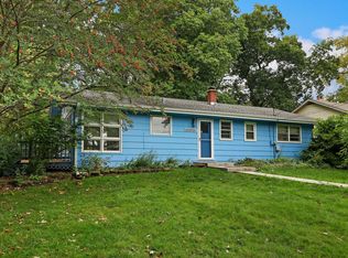 38606 N Beechwood Ave, Spring Grove, IL 60081