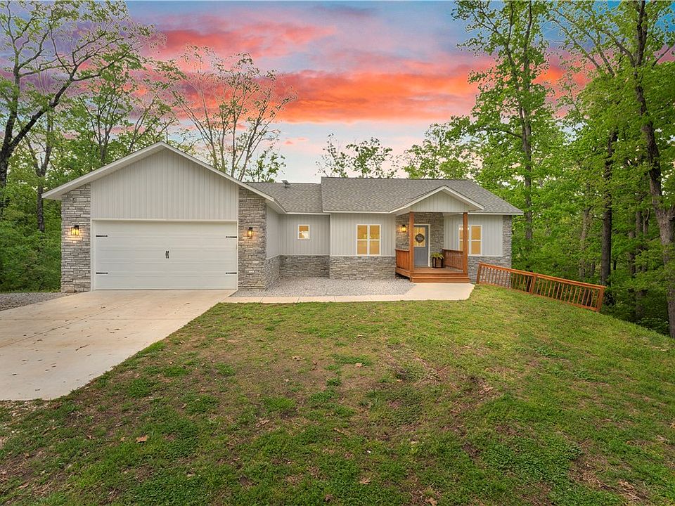 1st image of 24 Flint Ln