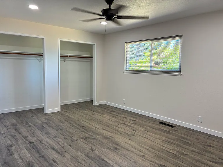 1815 Merrill Rd — Photo 9