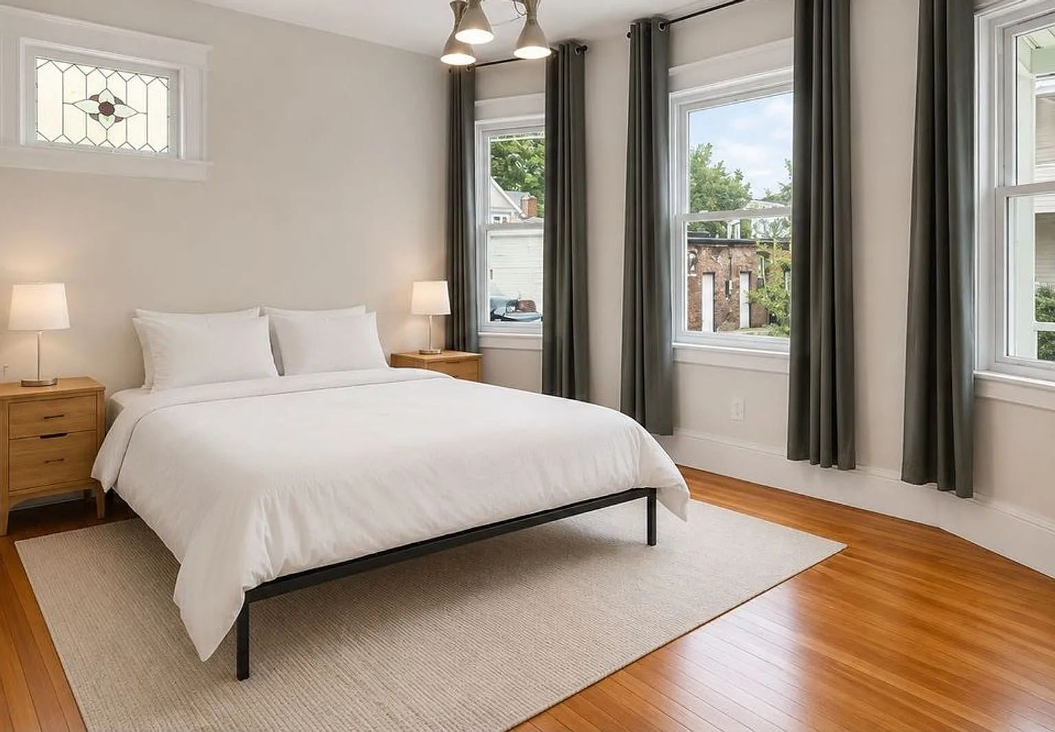 Nice 4.5 bedroom, 2-bathroom unit in lower Allston available for 9/1! — Photo 1