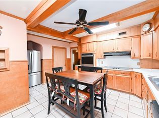 542 Prospect St, Woonsocket, RI 02895