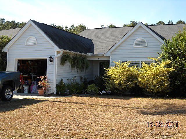 1st image of 4 Spruce Ct