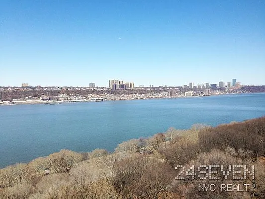 Rented by 24 7 NYC Realty Inc. | media 1