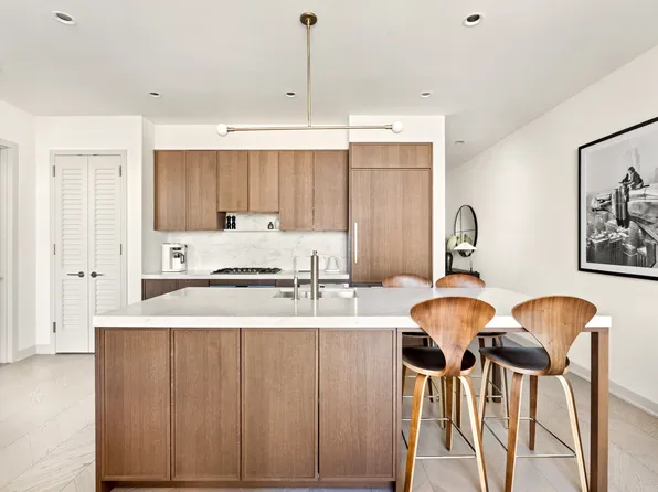 180 Front Street image 5 of 21