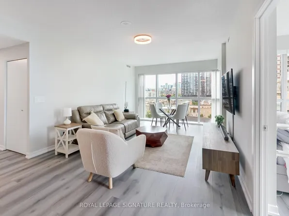 69 Lynn Williams St #904, Toronto, ON M6K 3R7