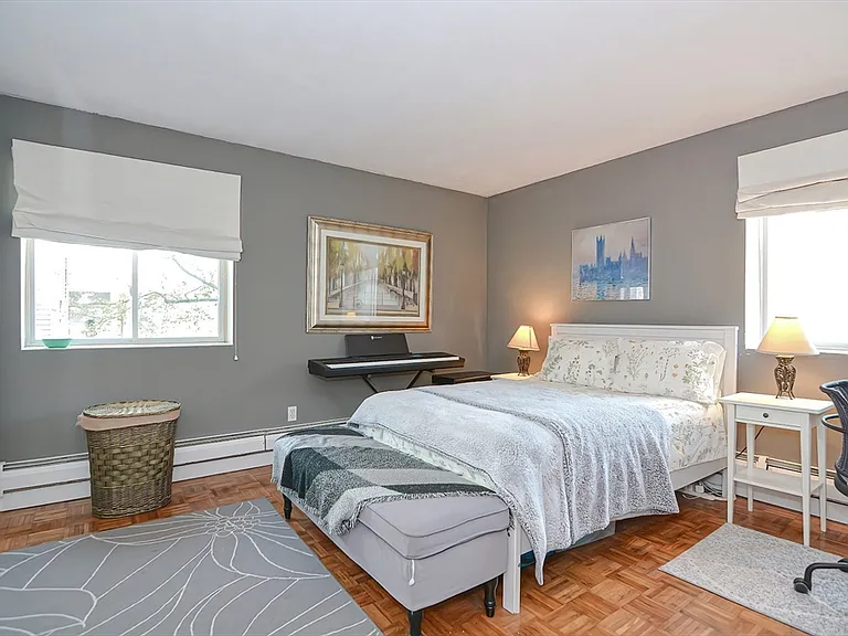 18 Pond St #7 — Photo 10