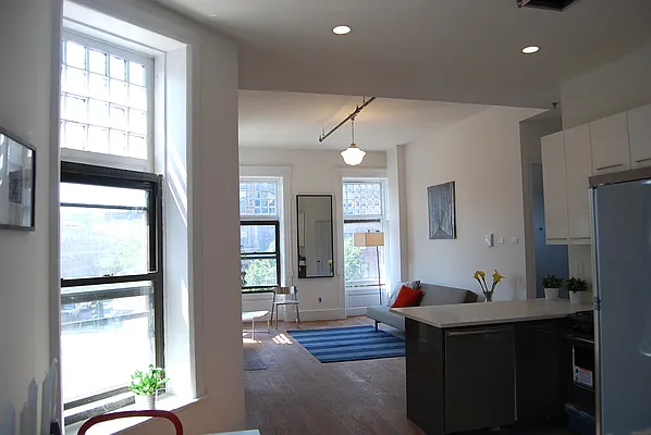 Rented by Bohemia Realty Group | media 25