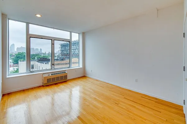 Rented by MNS | media 4