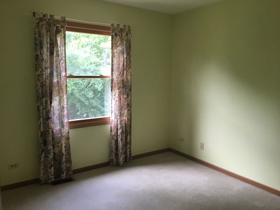 3rd image of 510 Nagel Ct
