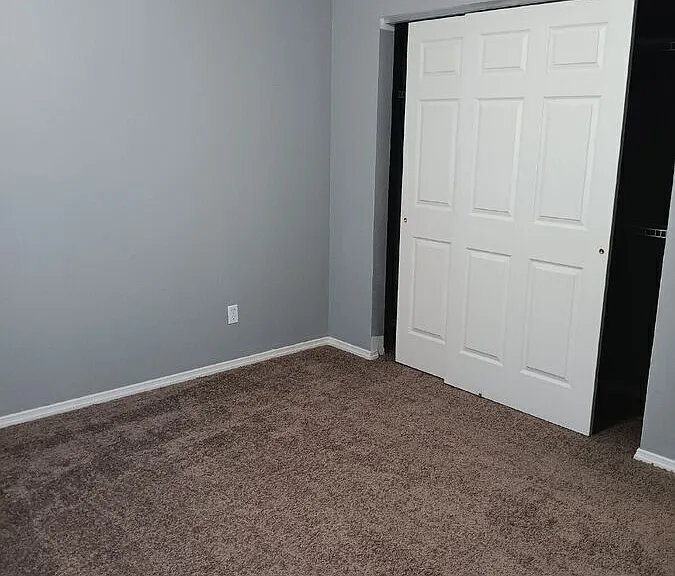 2516 Fairview Way #4 — Photo 11