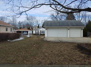 1770 Wicke Ave, Des Plaines, IL 60018