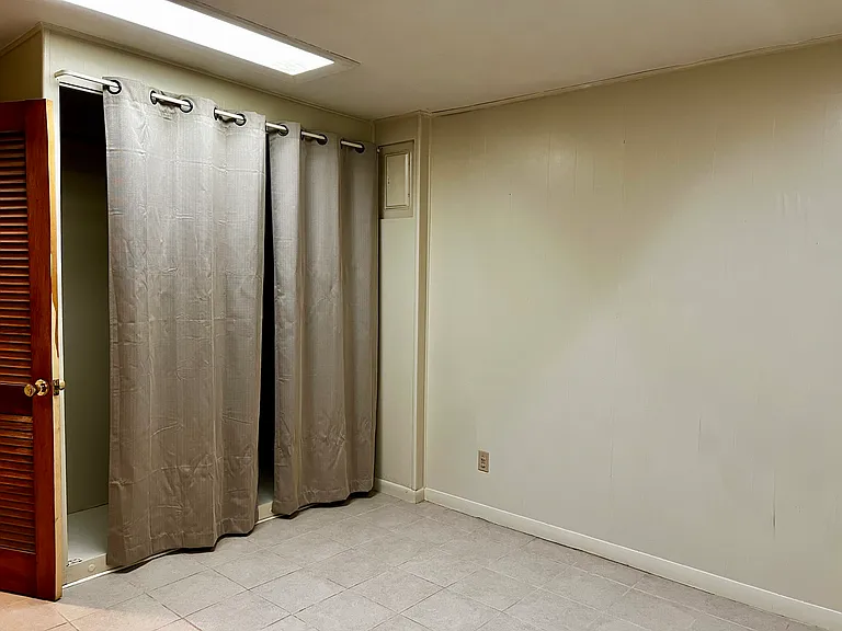 Basement bonus room