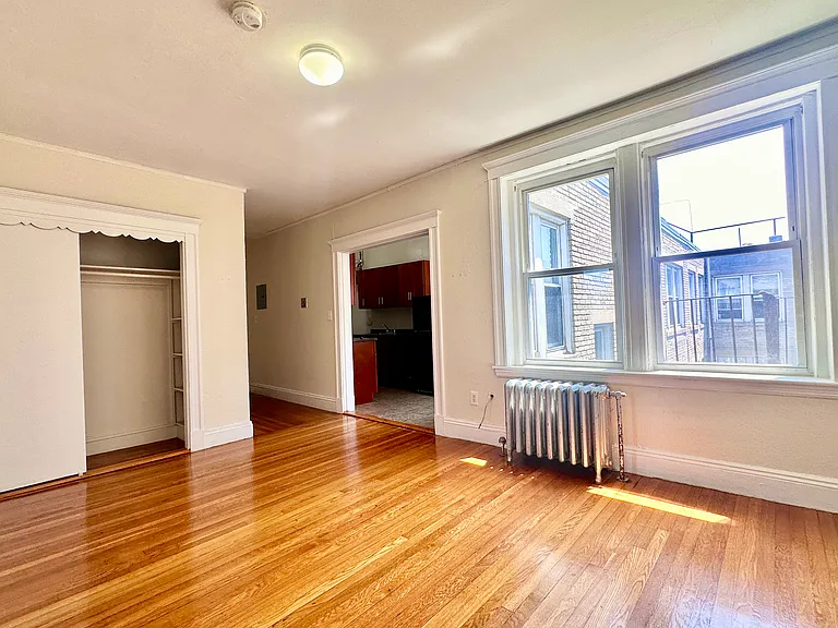 1172 Boylston St #2U — Photo 2