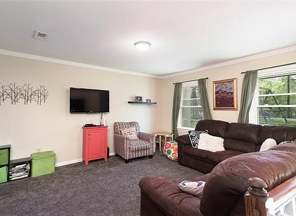 5th image of 6178 N Knoll Pl